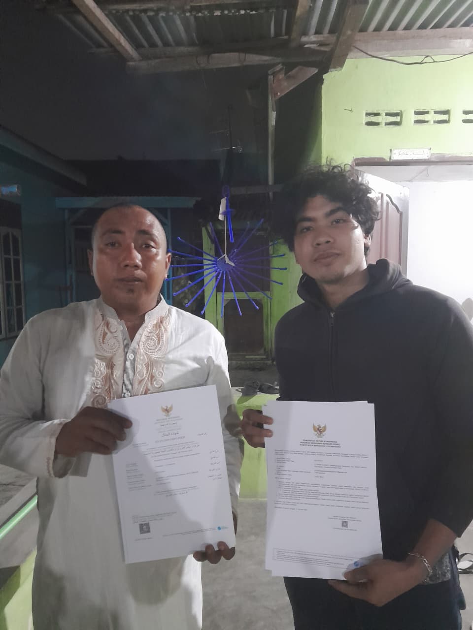 Konsultasi awal perizinan usaha bersama klien di lokasi usaha kuliner